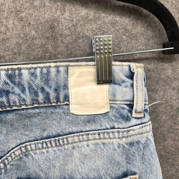 Zara High Waisted Mom Jean Womens Size 2 Light Wash Blue Distressed Raw Hem‎ - Picture 7 of 11